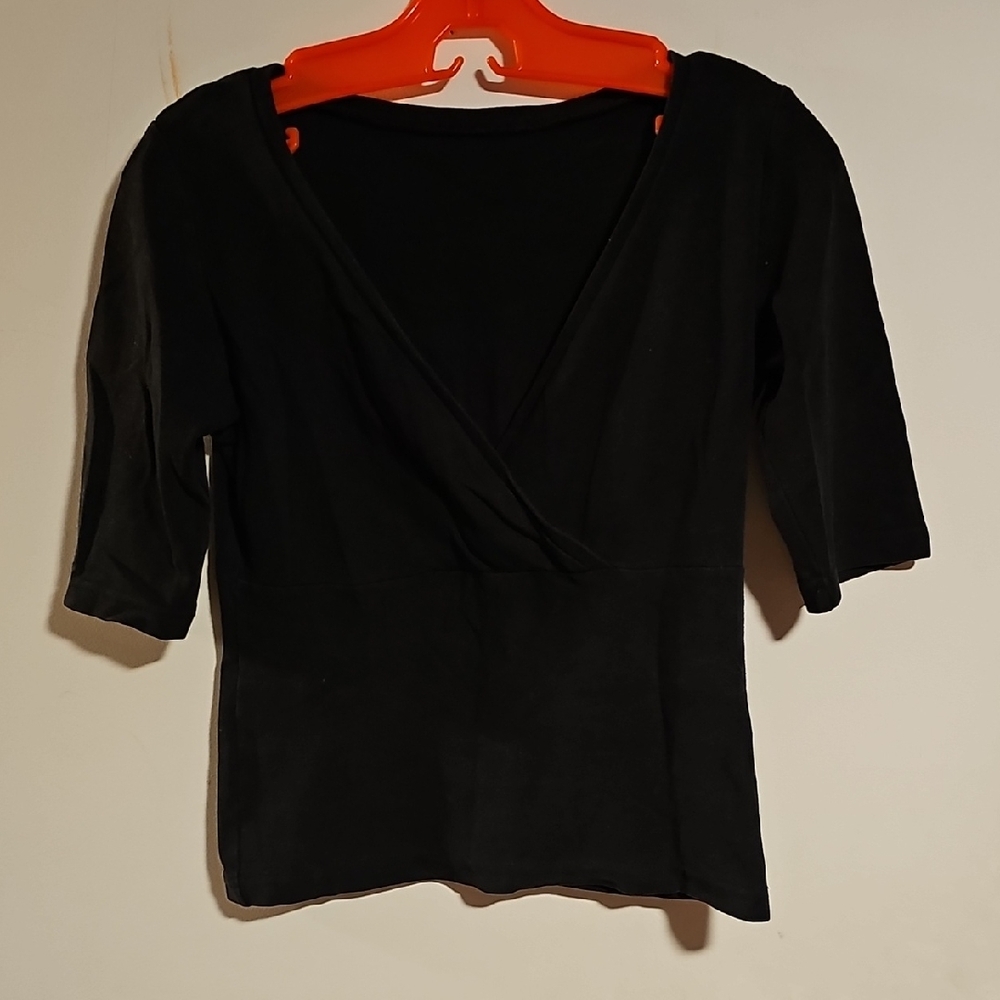 Le Chateau Black V-Neck T-shirt